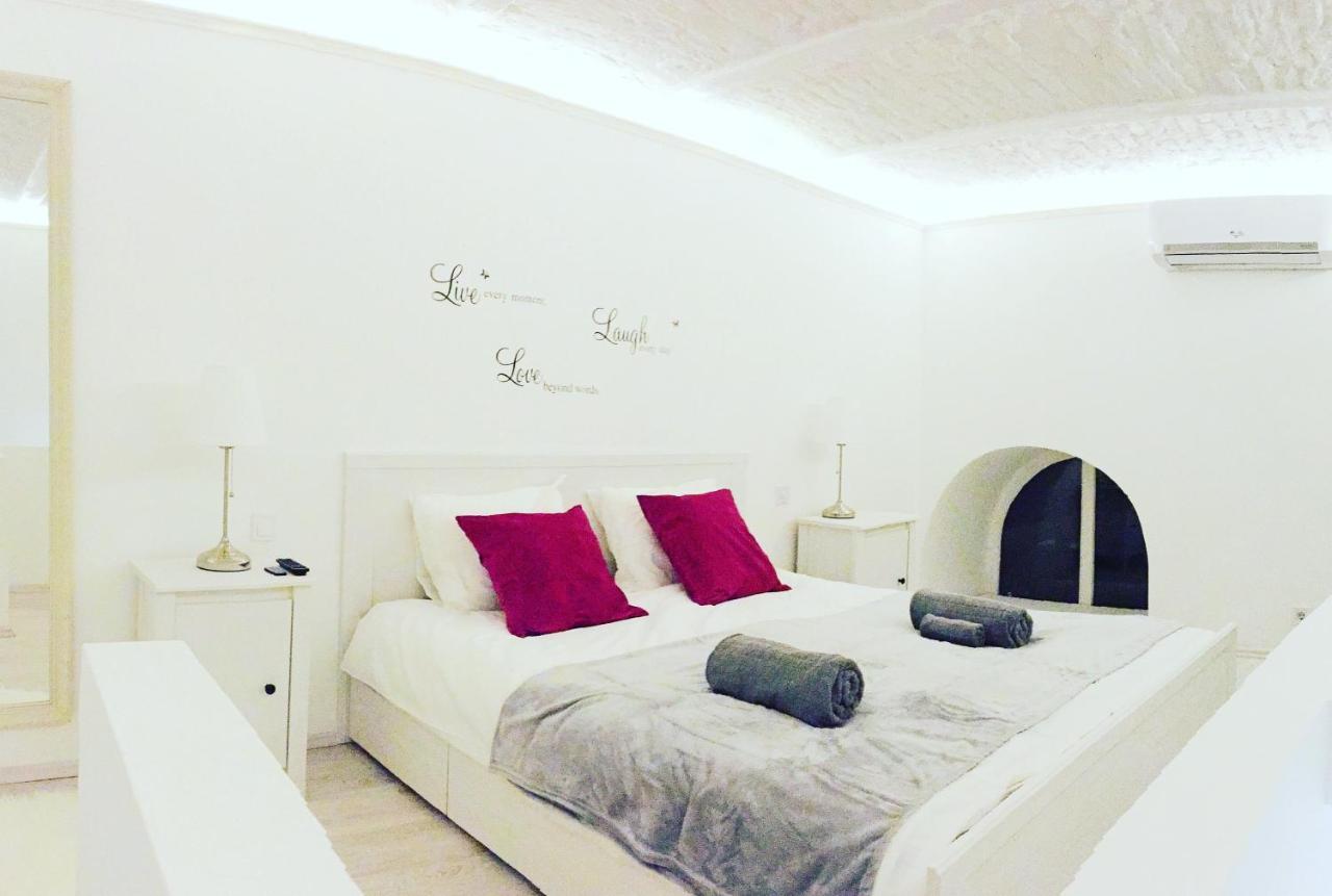 City Center Apartment With Gym & Spa Budapest Exteriör bild